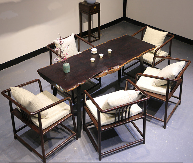 Mẫu bàn trà với 5 ghế mặt bàn có kích thước : 170cm x 62cm x 7cm