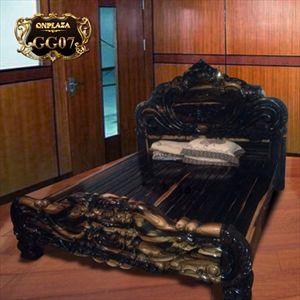 Giường ngủ gỗ Mun phong cách cổ điển GG07
