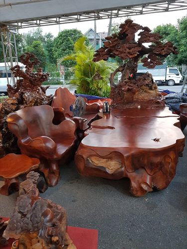 Mẫu bàn ghế gỗ Nu sụn Hương nguyên khối 7 món