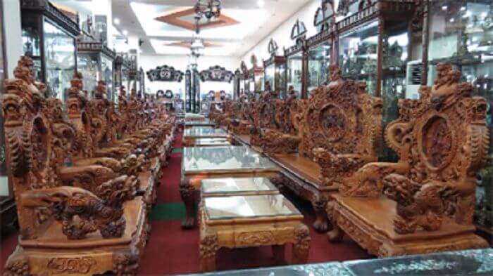 Bộ bàn ghế gỗ sưa của đại gia Minh “sâm”