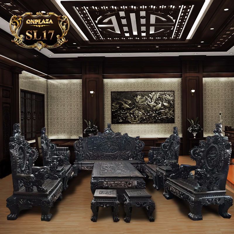 Bộ salon gỗ mun sừng phong cách cổ được trang trí trong phòng khách ngôi nhà