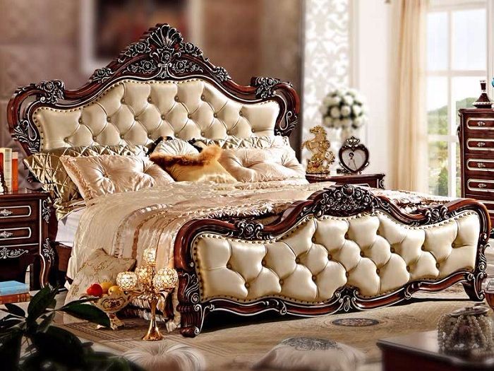 Chiếc giường màu nâu đỏ càng tăng thêm phân giá trị của sản phẩm Chiếc giường màu nâu đỏ càng tăng thêm phân giá trị của sản phẩm